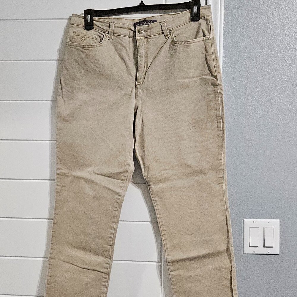 Gloria Vanderbilt Women's Size 14 "Amanda" Tan Jeans